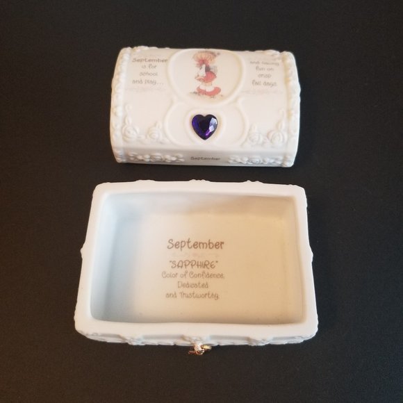 Precious moments keepsake box - Picture 4 of 4